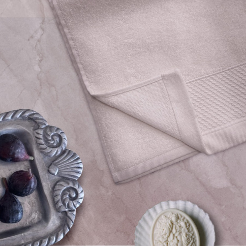 Полотенце махровое 50*90см BERRIES светло-лиловый рис. A79414 Fine Line Полотенце махровое 50*90см BERRIES светло-лиловый рис. A79414 Fine Line