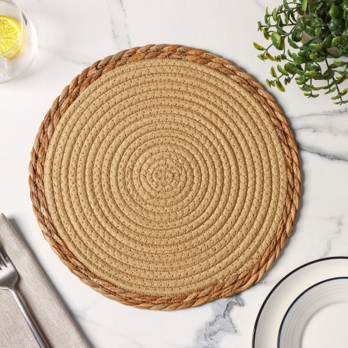 Мат на стол камыш 30см МЭГ бежевый Доляна 6894853 Мат на стол камыш 30см МЭГ бежевый Доляна 6894853