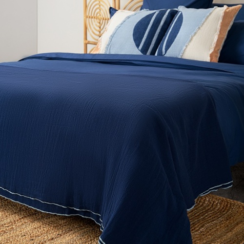 Покрывало 230*250см хлопок ESSENTIAL темно-синий Tkano фото 4 Покрывало 230*250см хлопок ESSENTIAL темно-синий Tkano фото 4