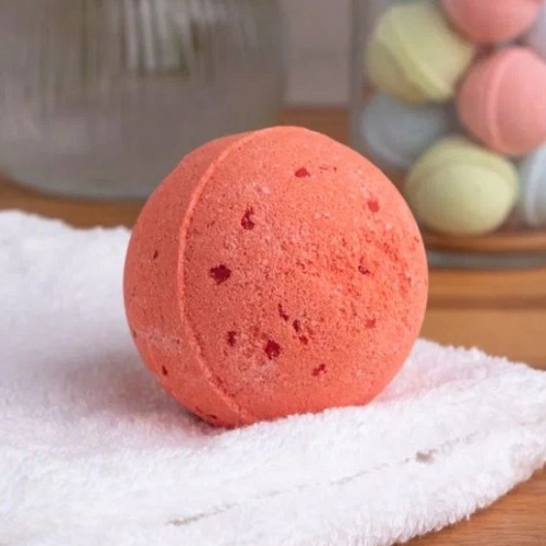 Соль для ванны бурлящая FABRIK COSMETOLOGY 120г Шарик Ice-cream bomb Ягоды фото 3